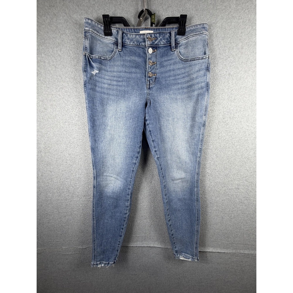 Maurices Jeans Womens L M Jegging Light Wash Button Fly Distressed Mid Rise
